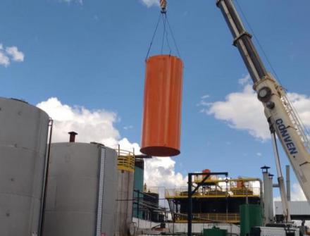 Instalação de reservatório metálico com capacidade de 100.000L